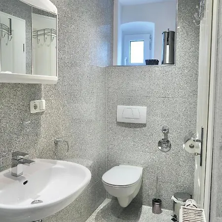 Unlimited - Schoen & Zentral Wohnen Perfekt Fuer Kurze Aufenthalte Im Eg *